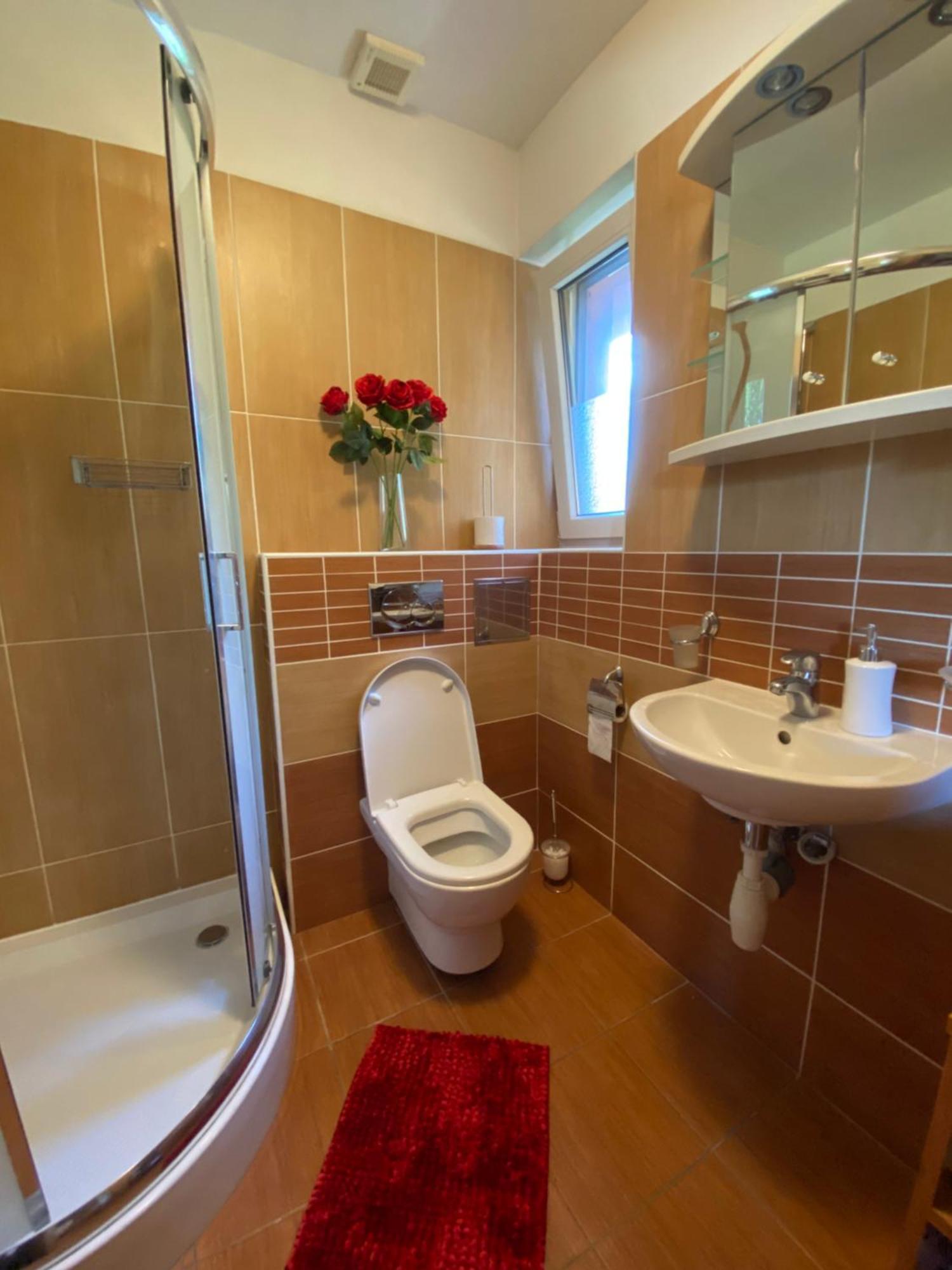 Apartman Dorian Besenova Bagian luar foto